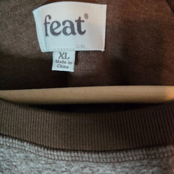 Feat BlanketBlend Crewneck – Pine Cone (Size XL, New With Tags) - Picture 3 of 4